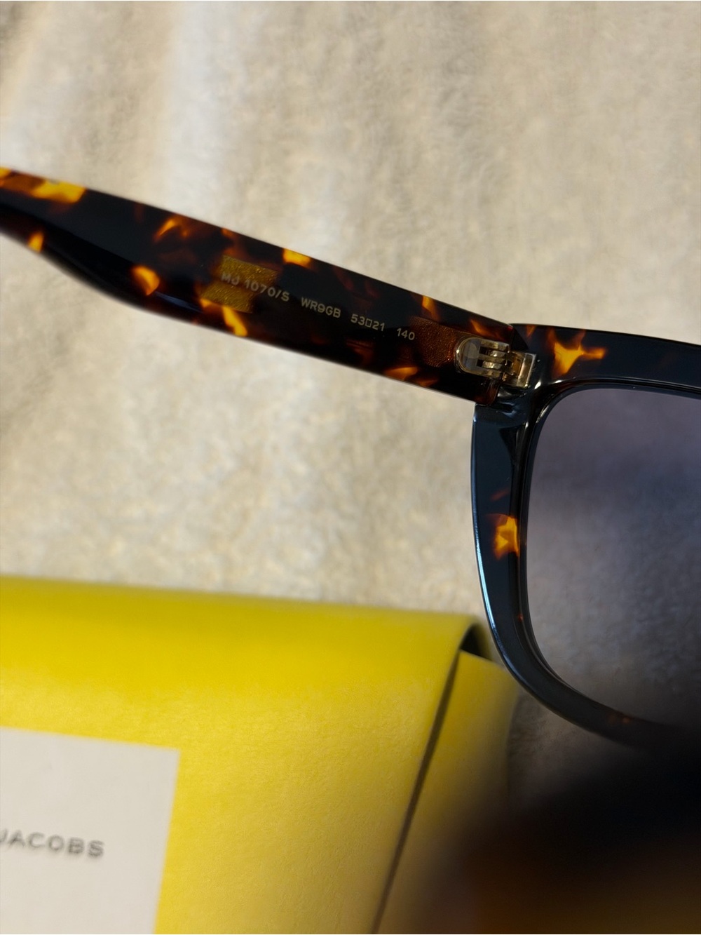Marc Jacobs Tortoiseshell Cat-Eye Sunglasses with Gradient Gray Lenses - Picture 3 of 4
